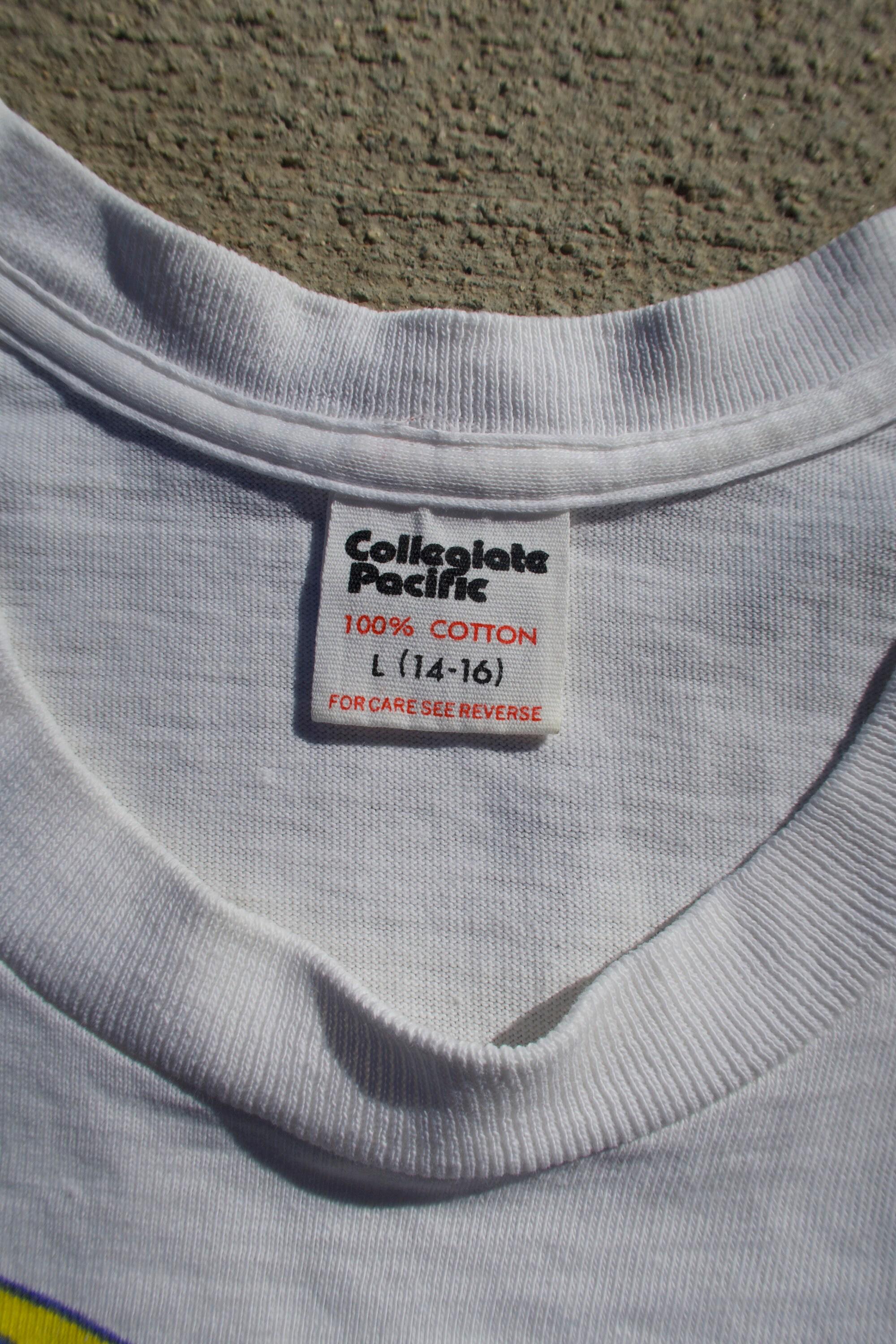 Vintage 70's Collegiate Pacific Bear College Graphic Single Vintage 70's Collegiate Pacific Bear College Graphic Single