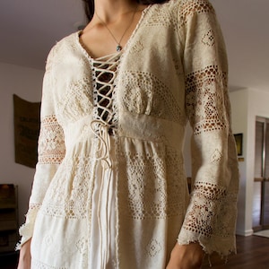 Vintage 70’s No Brand Cream Lace Tapestry Detail Prairie Dress
