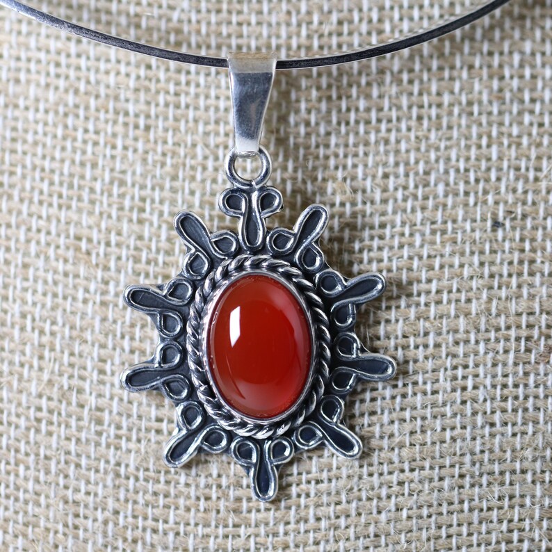 Vintage Sterling Silver Carnelian Cabochon Taxco Choker Necklace Star Pendant and 14.5 5mm Choker