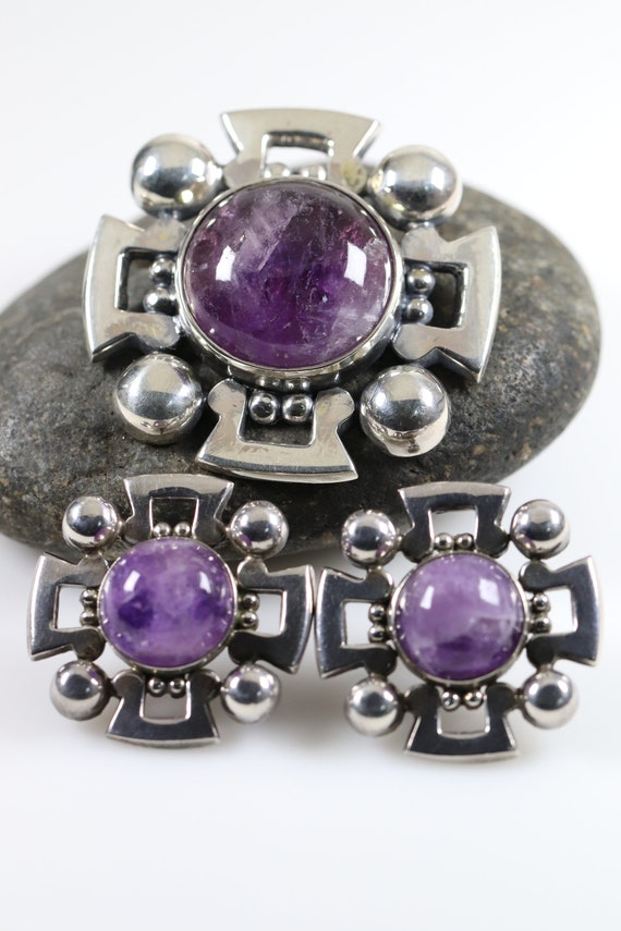 Fred Davis Large Amethyst Brooch and Earring Set |