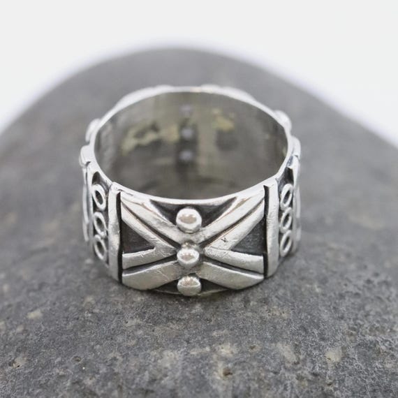 Handcrafted Patterned Taxco Ring | Sterling Silve… - image 1