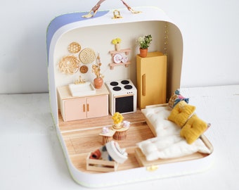 bag Travel Dollhouse with two felt dolls Travel dollhouse
