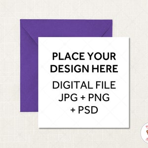 Vierkante wenskaart Mockup, witte kaart met paarse envelop Mock Up, PSD Mockup Smart Object, JPEG PNG Instant Download, Uitnodiging Mockup