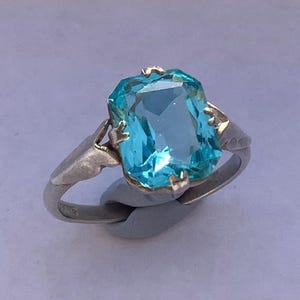 Vintage silver & blue paste ring