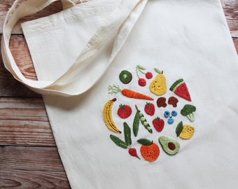 Fruit and Veggie Tote Bag Embroidery Kit / Digital Hand Embroidery Pattern PDF / Spring Summer Embroidery Pattern Kit / Full Beginner Kit