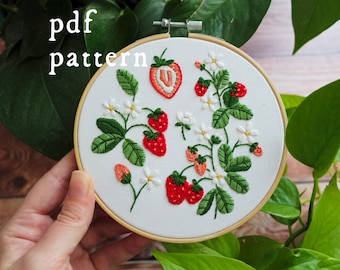 Wild Strawberry Pattern Beginner Embroidery Pattern PDF / Digital Hand Embroidery  / Botanical Nature Fruit Citrus Summer August