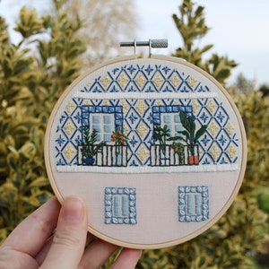 Ai Lisboa Embroidery Pattern PDF / Digital Hand Embroidery  / Beginner / Lisbon Portugal Azulejo Tile Geometric Architecture Urban Plants