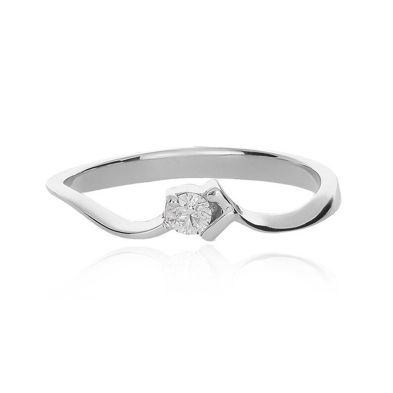Dainty Diamond Ring 18K Solid Gold Solitaire Diamond Engagement Ring Dainty Minimalist Diamonds Unique Wedding Ring Tiny Diamond Ring