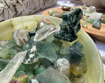 Deep Forest Garden Abundance Green Crystal Confetti Heart Chakra Mystery Scoop Crystal Dip