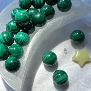 Mini Malachite Sphere