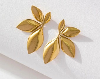 Gold Minimalist Flower Drop Earrings - Trendy Gold Earrings, Stud Earrings, Statement Earrings, Premium Earrings, Gift For Her