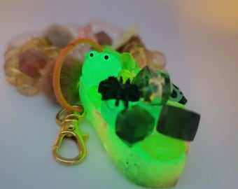 Bite Me Lolly Fidget Keyring. Halloween fidget. Halloween keyring. Glow in the dark. Sensory tool. Sensory keyring. Keyring fidget.