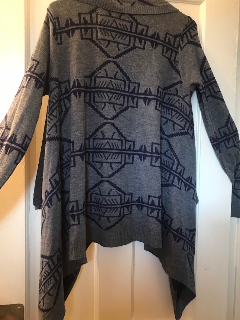 wet seal blue and grey aztec print long open cardigan size medium