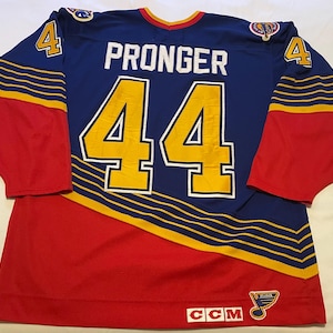 Vintage 1990’s Chris Pronger St. Louis Blues CCM NHL Hockey Jersey Adult XL