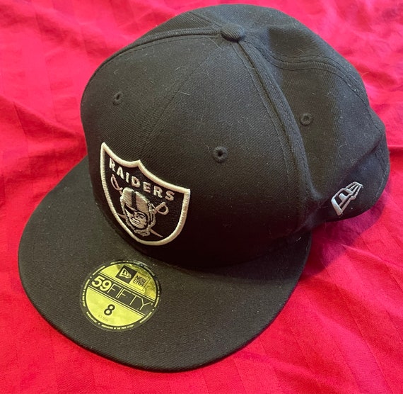 New Era Las Vegas Raiders Black on Black 59FIFTY Fitted Hat 7