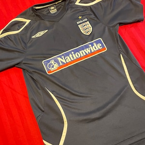 England 2006-2007 Nationwide Umbro Practice Jersey Men’s Small