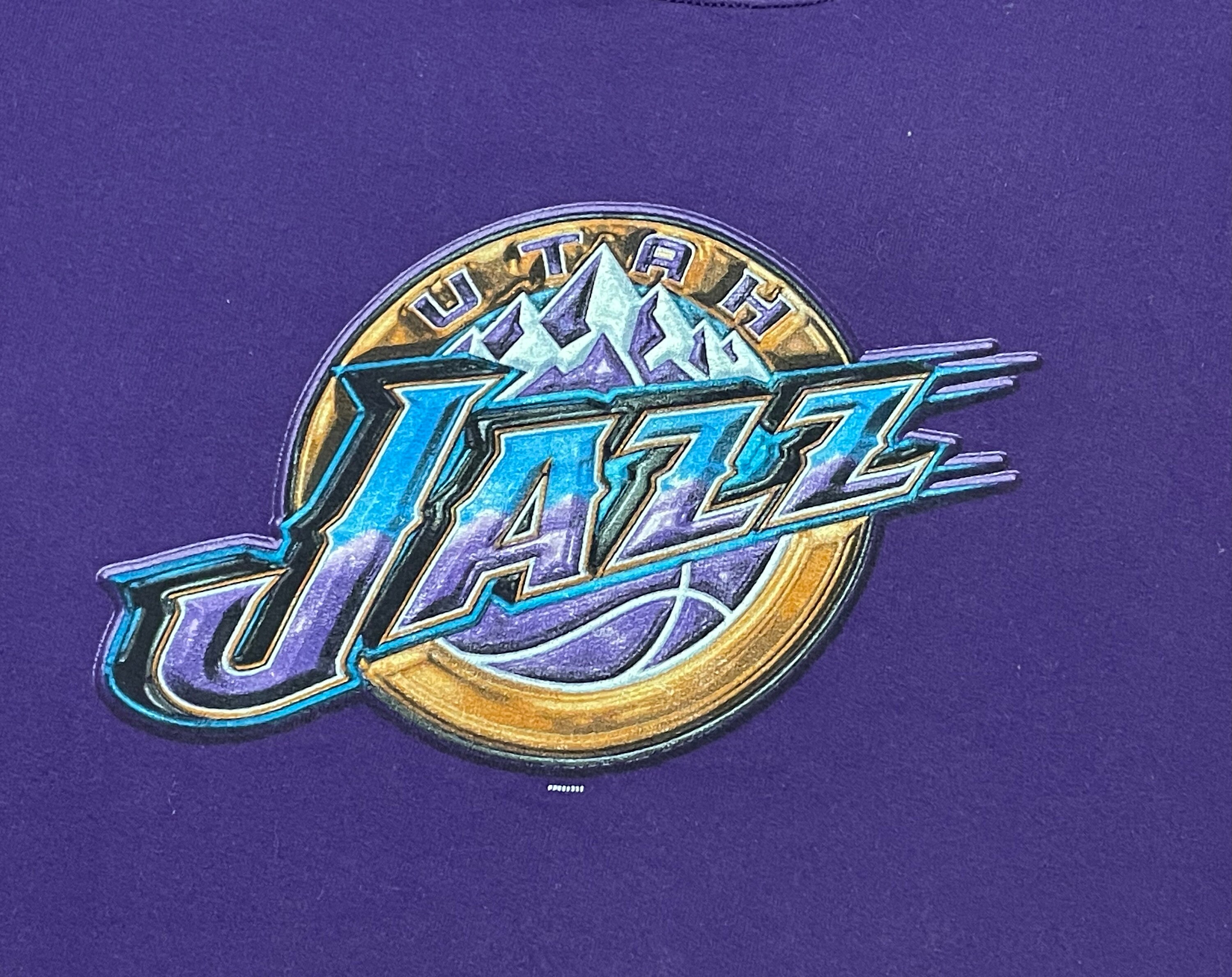Vintage Utah Jazz 1990s Pro Player Basketball Crewneck Adult 