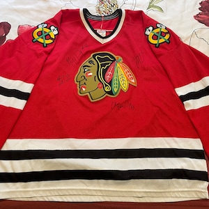 Vintage Chicago Blackhawks STARTER YELLOW Jersey NHL Sewn Mens Medium M  RARE