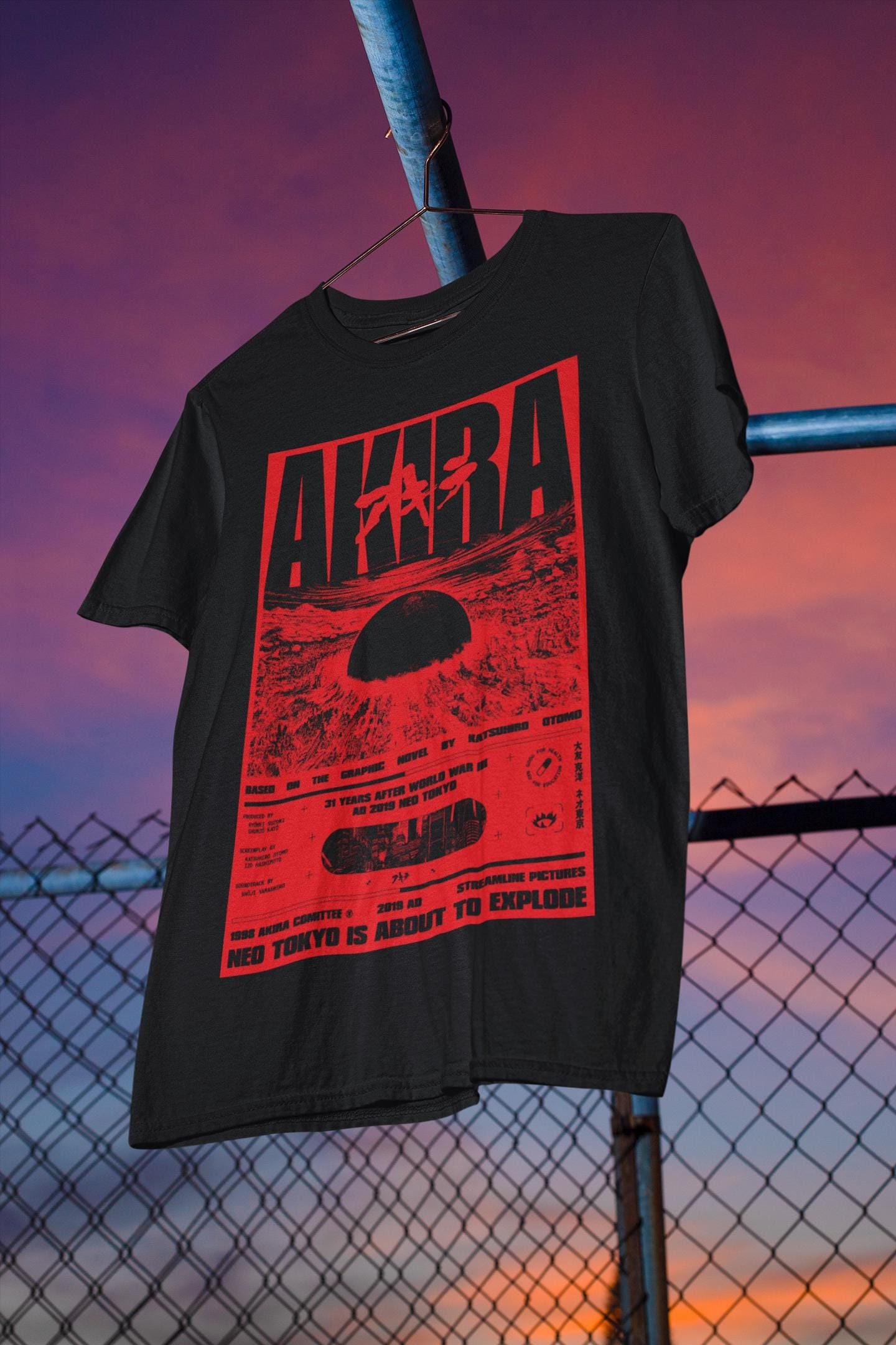 AKIRA アニメグラフィックTシャツ | ネオトーキョーエクスプロージョン 