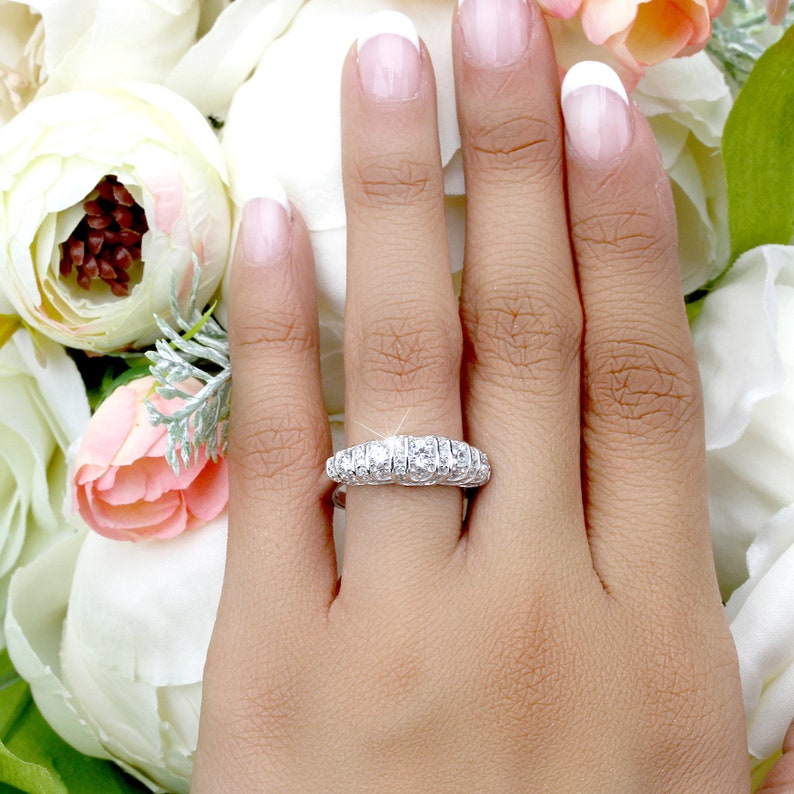 0.91 ctw Round Cut Man Made Sparkling Diamond Simulant Sterling Silver Promise Ring For Her Engagement Ring Anniversary Ring