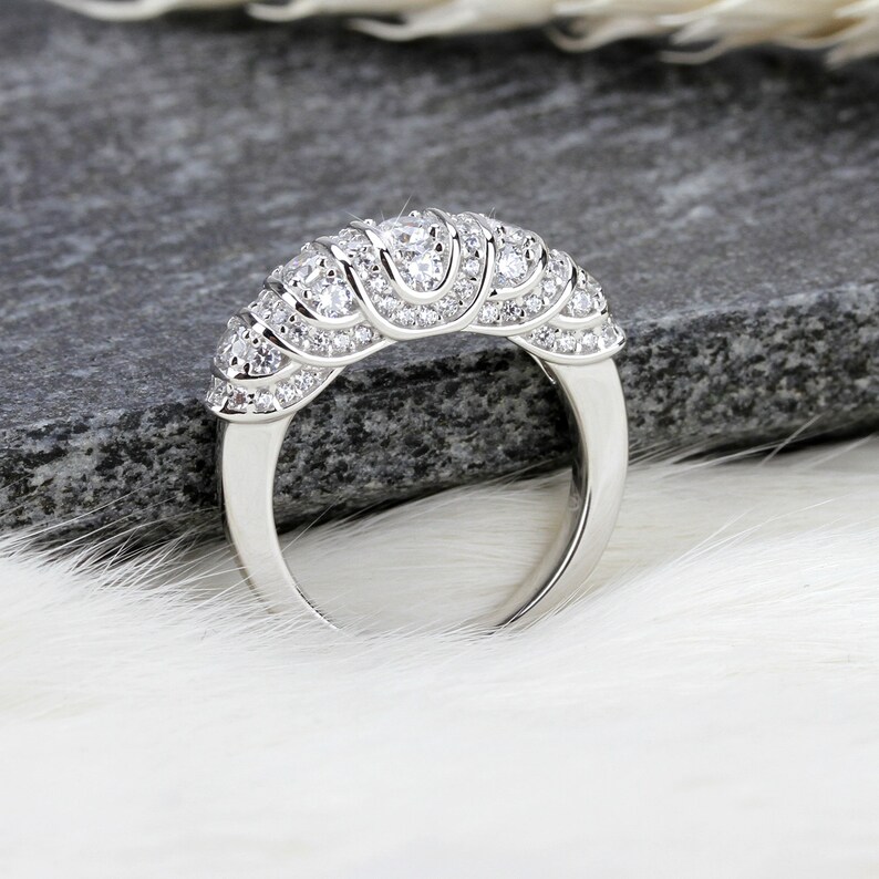 0.91 ctw Round Cut Man Made Sparkling Diamond Simulant Sterling Silver Promise Ring For Her Engagement Ring Anniversary Ring