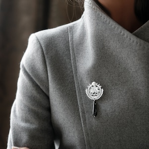 Silber Brosche, Statement Brosche, Löwen und Sonnen Brosche, Damen Perlen Brosche, Onyx Brosche, persisches Symbol, handgemachte Brosche, handgemachte Brosche