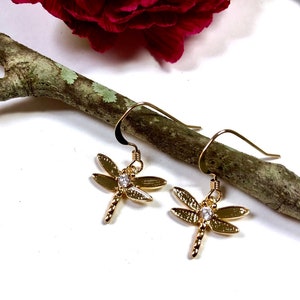 Dainty Gold Dragonfly Earrings, Small Dragonfly Dangle Earrings, Minimalist Earrings, Minimalist Jewelry , Summer Jewelry, Dragonfly Jewelry