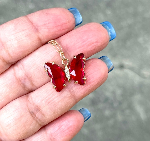Ciondolo a forma di farfalla con cristalli - collana elegante