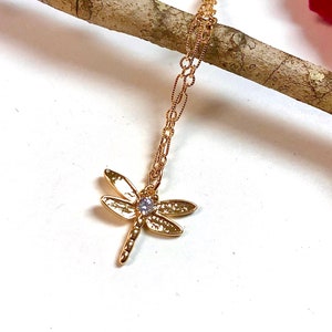 Dainty Gold Dragonfly Necklace,Small Dragonfly Necklace, Gold Layering Necklace, Minimalist Necklace, Minimalist Jewelry, Summer Jewelry