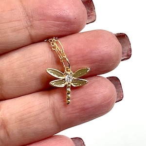 Dainty Gold Dragonfly Necklace,Small Dragonfly Necklace, Gold Layering Necklace, Minimalist Necklace, Minimalist Jewelry, Summer Jewelry