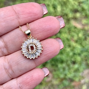 Colar inicial D em ouro, colar inicial, colar com letra D, colar com letras, joias personalizadas, joias iniciais, colar minimalista
