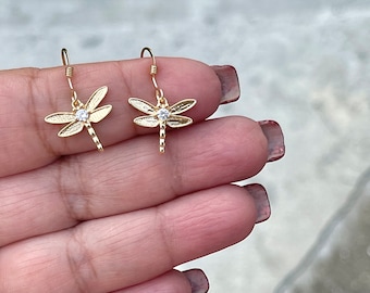 Dainty Gold Dragonfly Earrings, Small Dragonfly Dangle Earrings, Minimalist Earrings, Minimalist Jewelry , Summer Jewelry, Dragonfly Jewelry