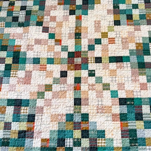 Green Patchwork Quilt | Throw Quilt | Green and White Quilt | Snowflake Quilt | Classic Quilt