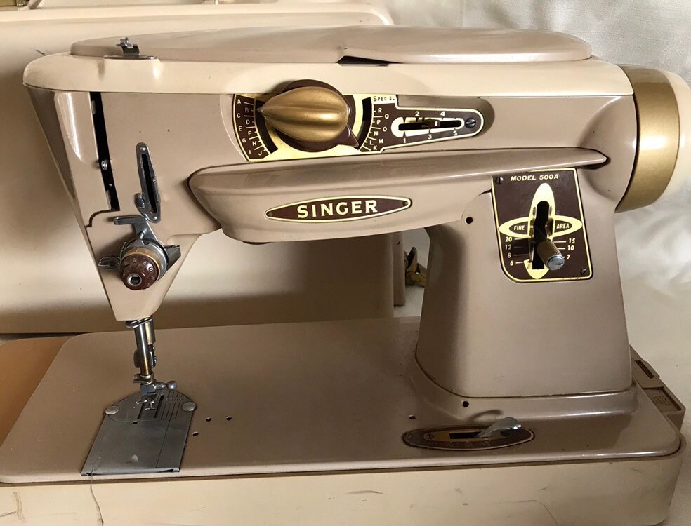 Singer sewing machine 1960s Etsy