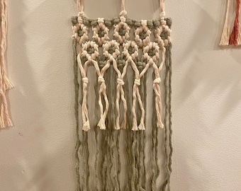 DAISY CHAIN Petite Wall Hanging: OREGANO - Macrame Sunny Boho Hippie Home and Nursery Décor