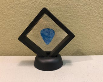 Floating Guitar Pick Bass Pick Black Frame Display Case Holder w/Stand
