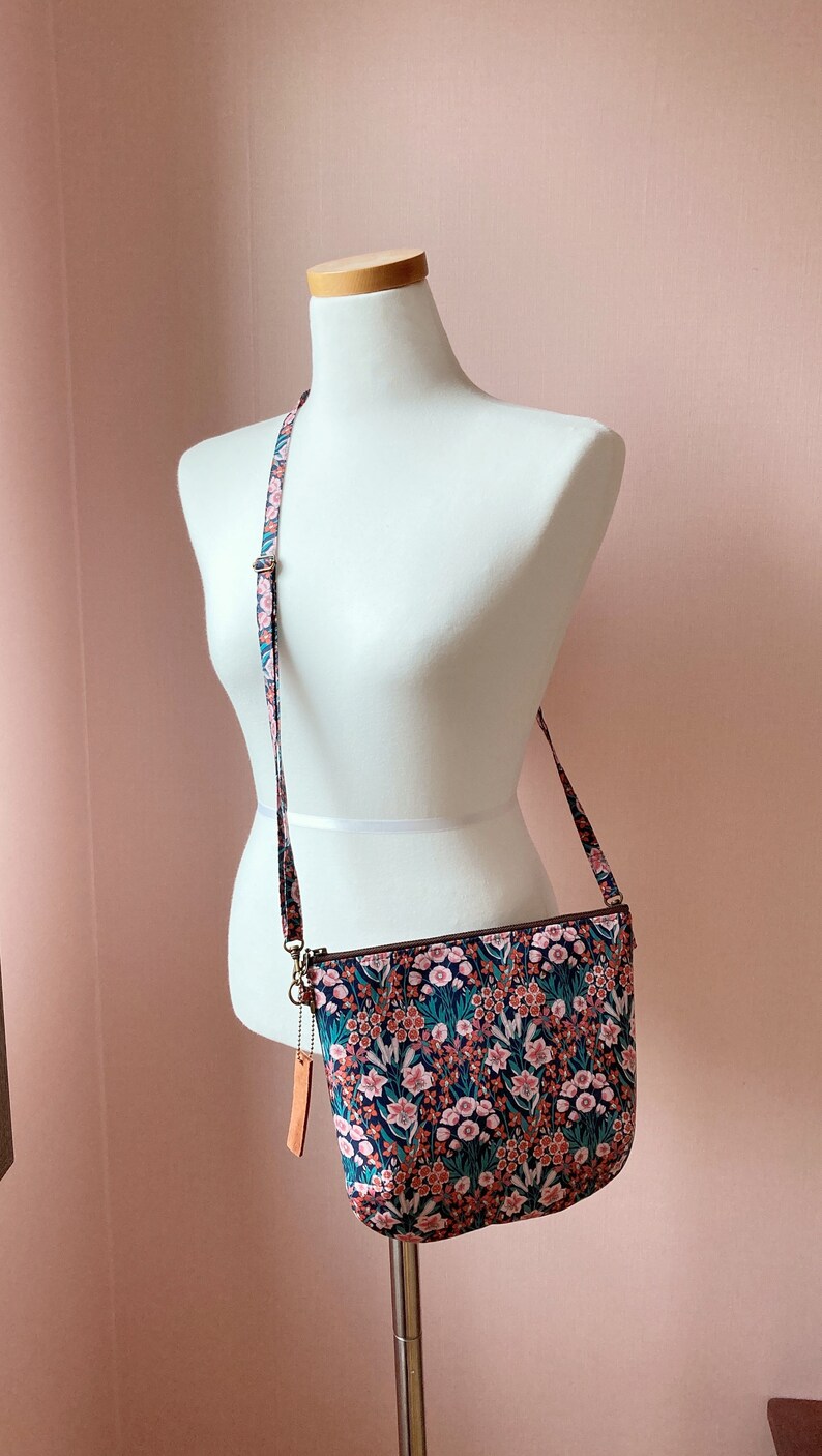 Liberty Tana lawn Detachable strap cross body bag liberty fabrics Shoulder bag Primrose