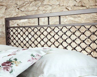 CABECERO Industrial Decorativo de Hierro Forjado EKAVI / Eleve su cama con estilo contemporáneo y muebles industriales