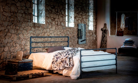 Industrial Design Bed : Industrial Bedroom Ideas Photos Trendy Inspirations / Inspiring dorm room ideas by target.