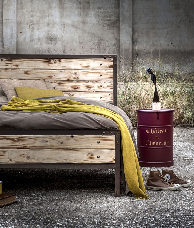 Elegant Industrial Platform Iron And Wood Bed With Glamorous Touch | Double Queen Rustic Style Handmade Model MIRTO | Antique Bedroom Decor