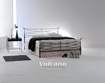 Metallbett 140x200 160x200 TOXO | Industrial Schmiedeeisenbett | Lodge Farmhouse Stil | Lebenslange Garantie