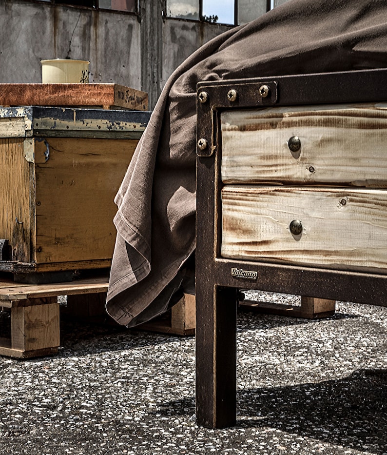 Elegant Industrial Platform Iron And Wood Bed With Glamorous Touch | Double Queen Rustic Style Handmade Model MIRTO | Antique Bedroom Decor