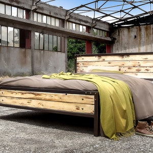 Elegant Industrial Platform Iron And Wood Bed With Glamorous Touch | Double Queen Rustic Style Handmade Model MIRTO | Antique Bedroom Decor