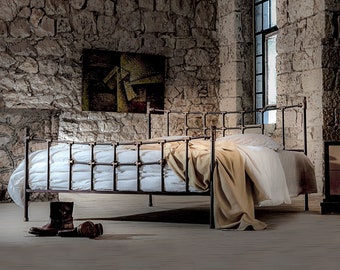 lit en fer forge, Industrial design Handmade iron bed - Model Iro