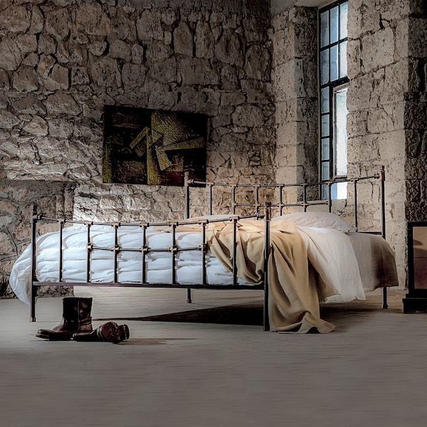 lit en fer forge, Industrial design Handmade iron bed - Model Iro