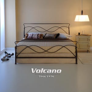 Metalowa rama łóżka 140x200 160x200 AVRA | Łóżko z kutego żelaza | Minimalistyczny design | Ręcznie robione | Dożywotnia gwarancja