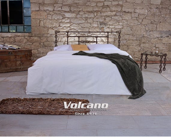 Industrial Metal Bed Frame 160x200 180x200 ARETI Anchor Chain Design