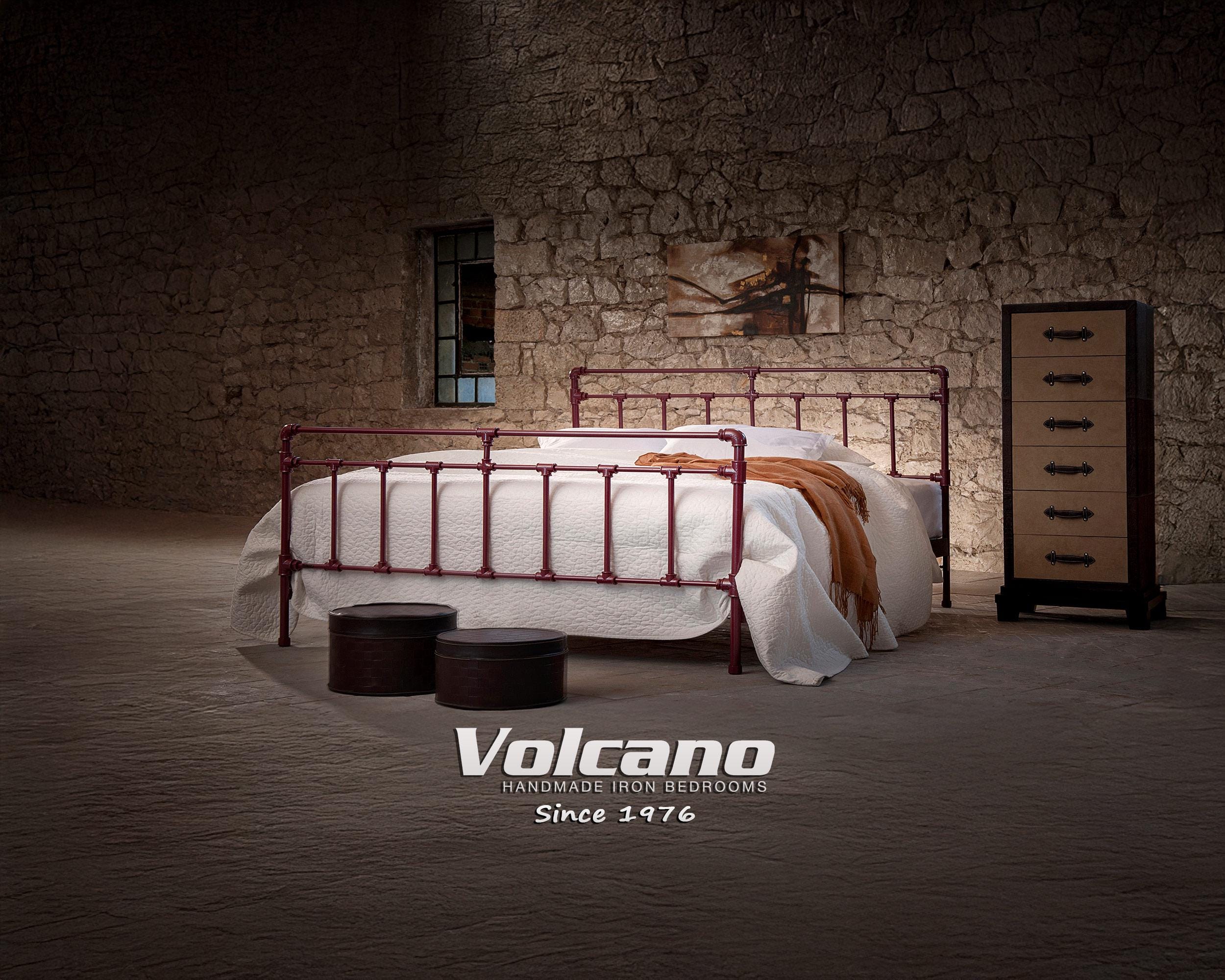 Industrial Metal Bed Frame 160x200 180x200 IRIS Minimal Design Handmade -  Etsy