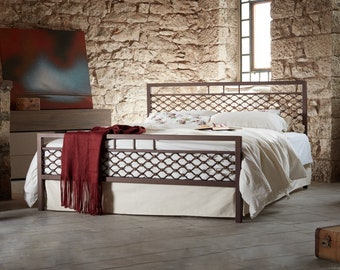 Wrought Iron Bed EKAVI | Industrial-Style Bed With Wrought Iron And Iron Grid Designbed Frame | Headboard and Footboard Iron Bed Frame
