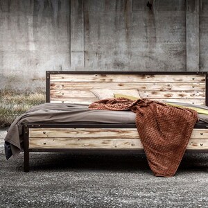 Industrial Metal and Wood Bed Frame 160x200 180x200 MIRTO | Wrought Iron & Solid Pine | Rustik image 9